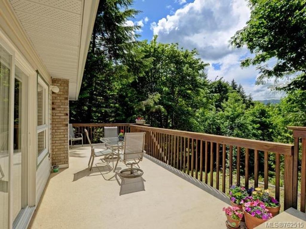 listing image 16046030935471975140
