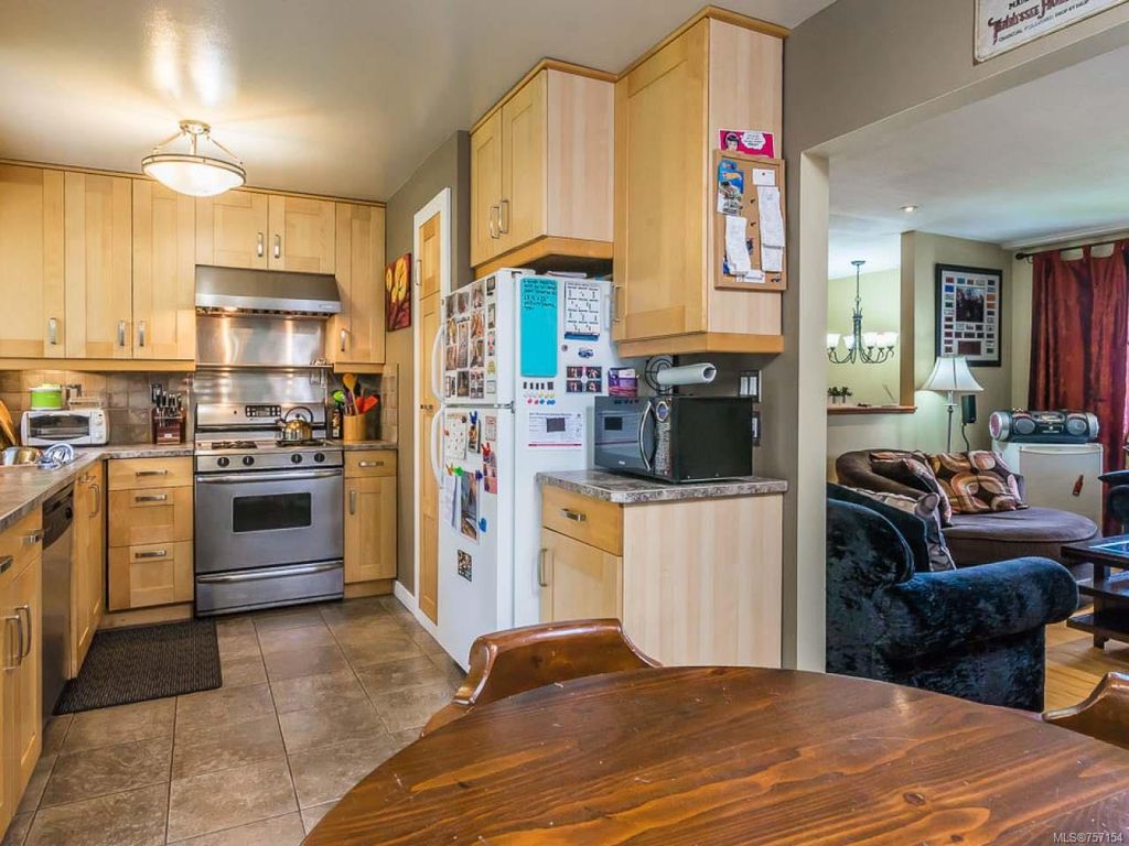 listing image 16043963226992450797