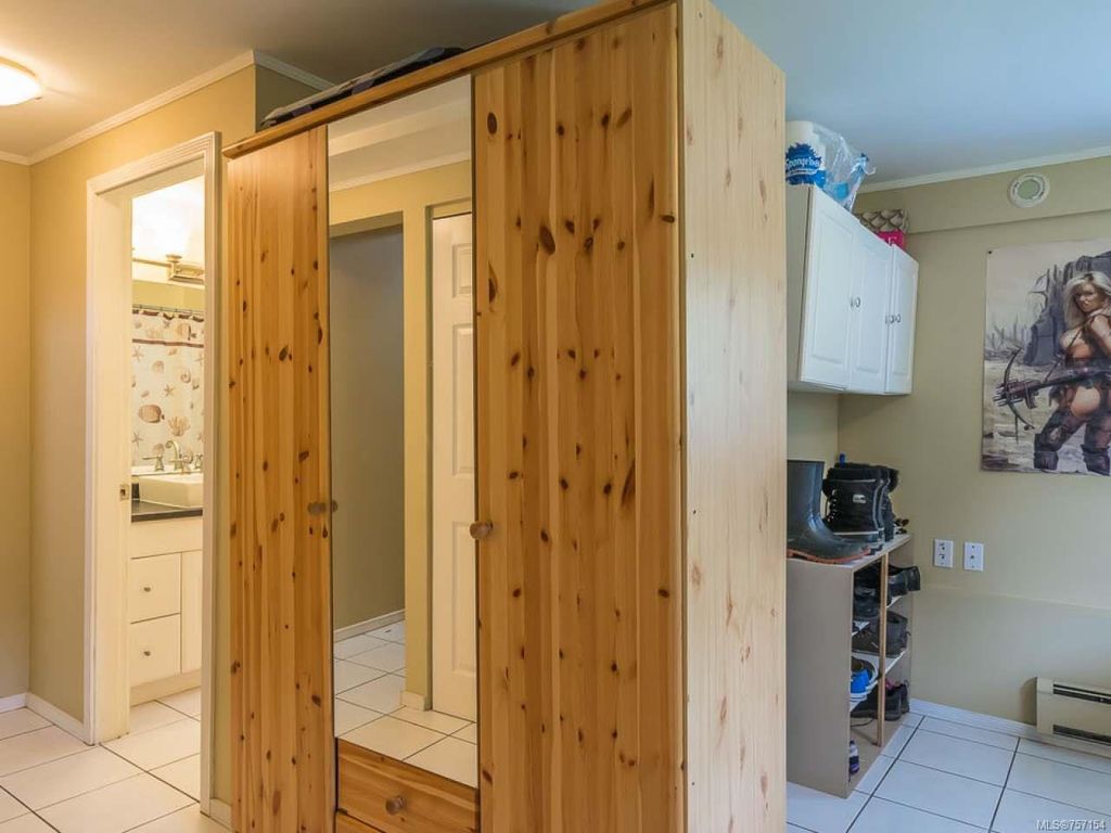 listing image 16040212904505225052