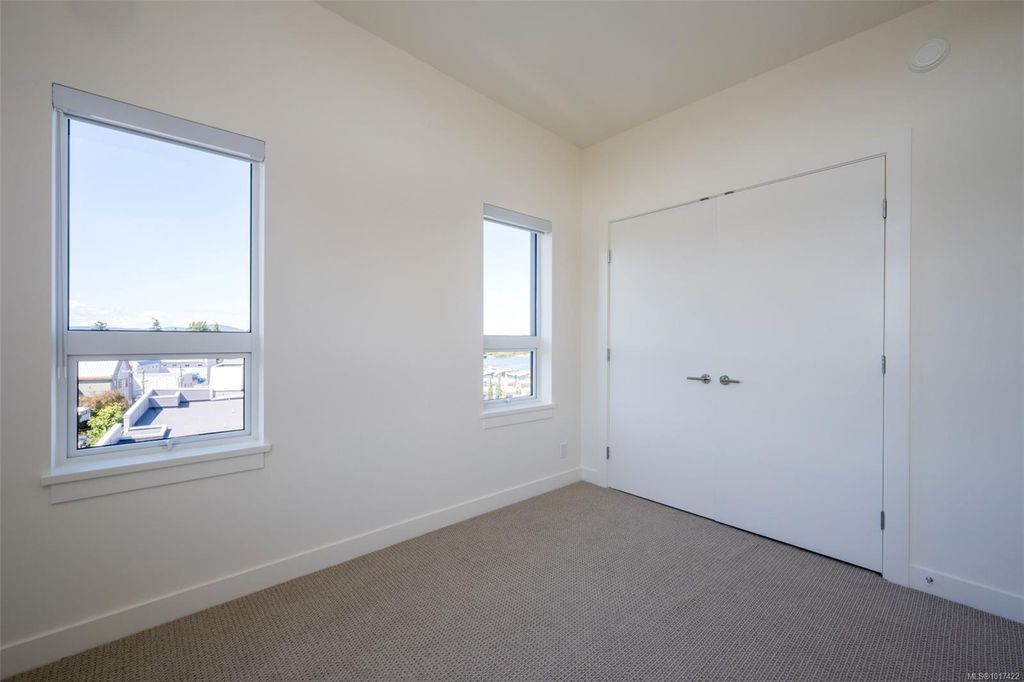 listing image 16045422471350081505