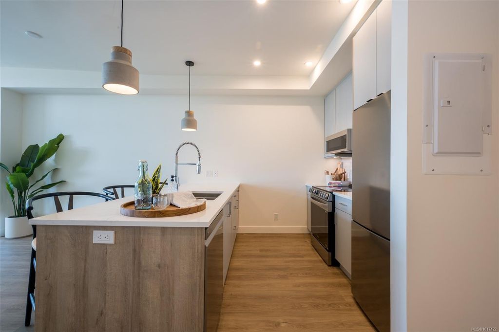 listing image 16043916691502307500