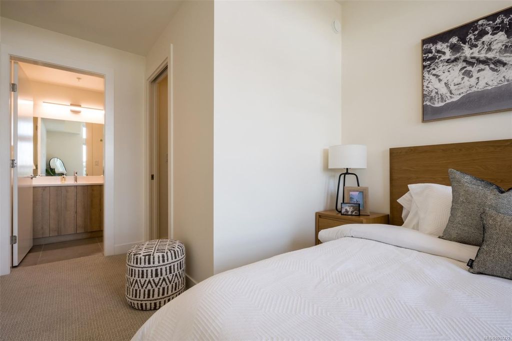 listing image 16045728480597531720
