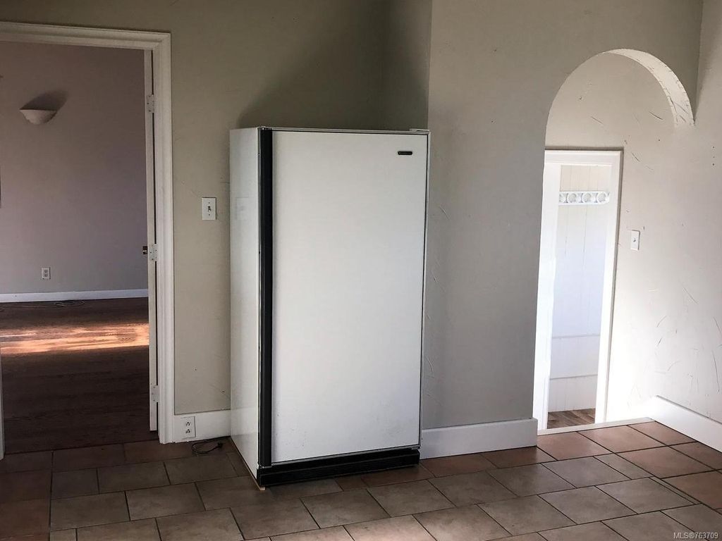 listing image 16040158311951339465