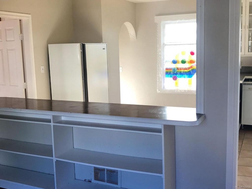 listing image 16041088845079276118