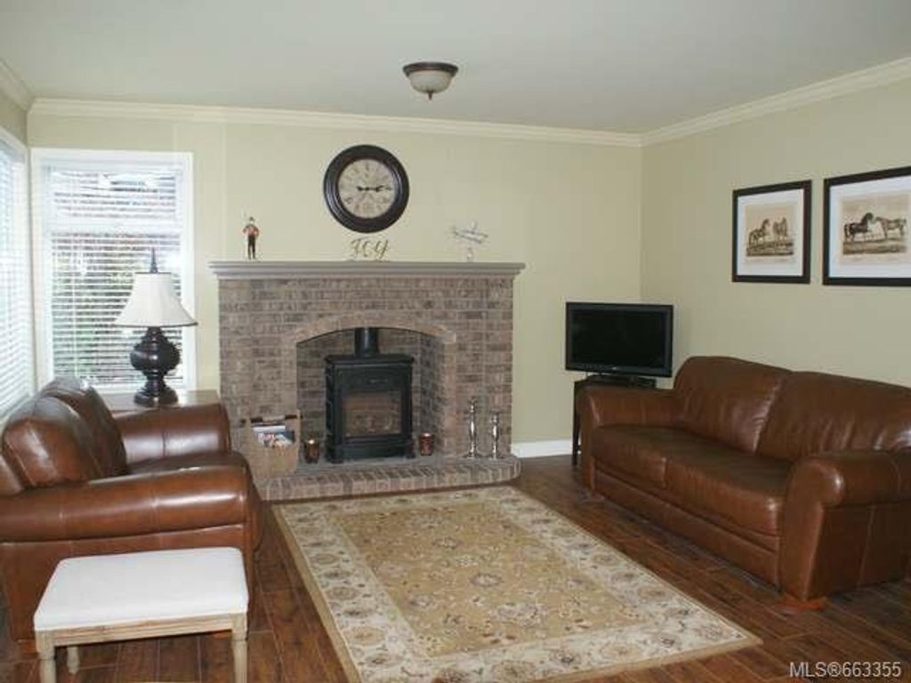 listing image 16044211100616430282