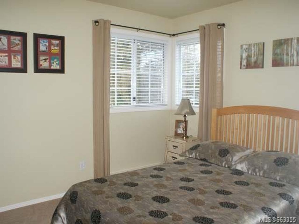 listing image 16045091400746093289