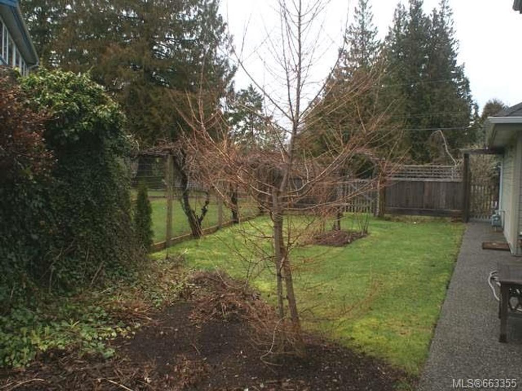 listing image 16049476722205279355