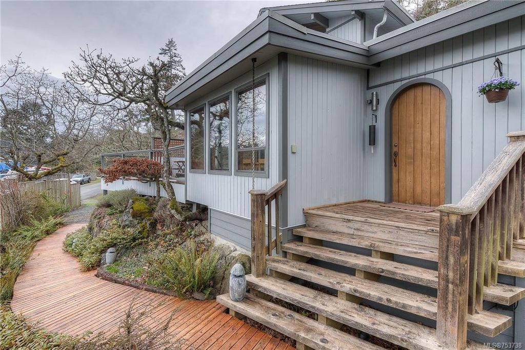listing image 16042981930451629441