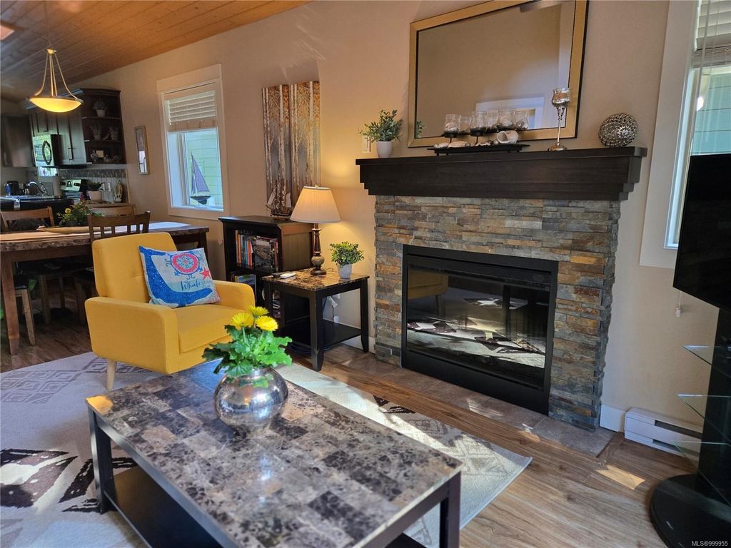 listing image 16048083143338552938