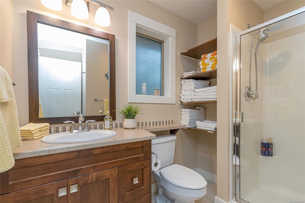 listing image 16045130445037495306