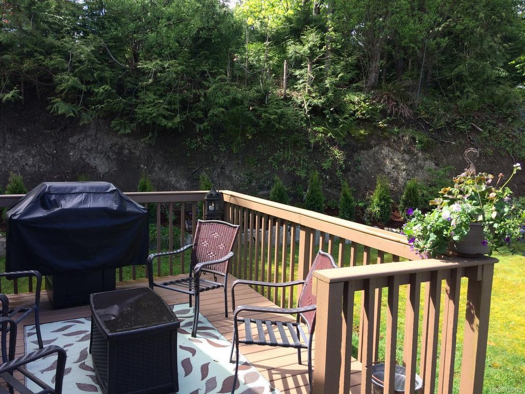 listing image 16049993590436357910