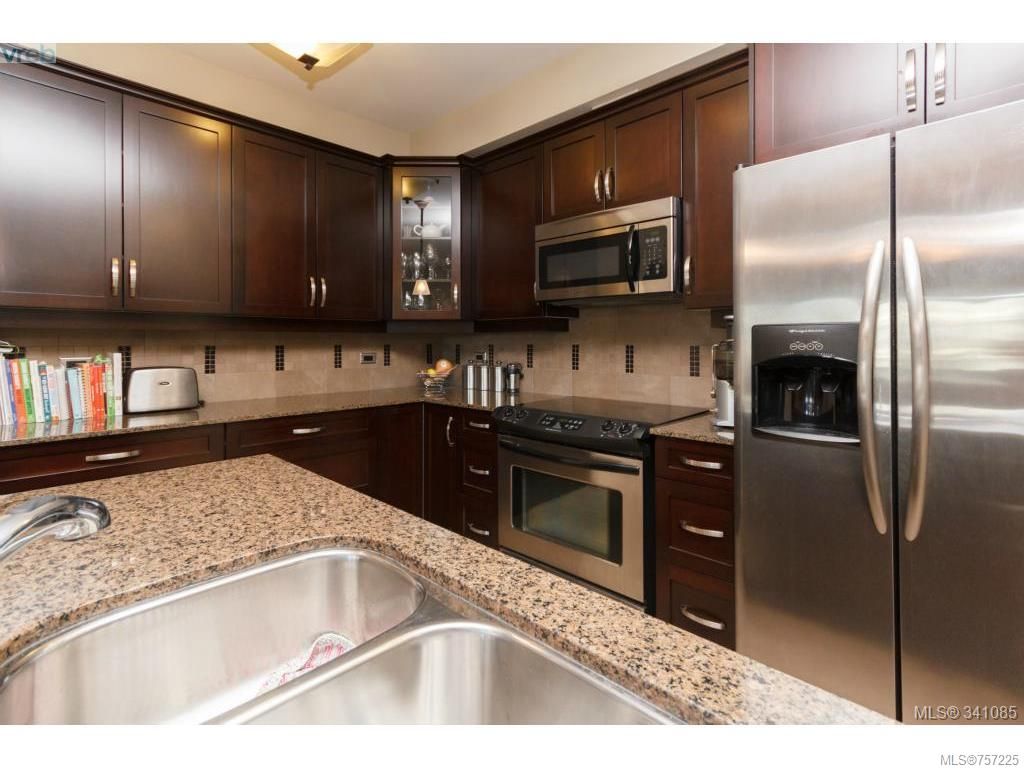 listing image 16046008274526565772