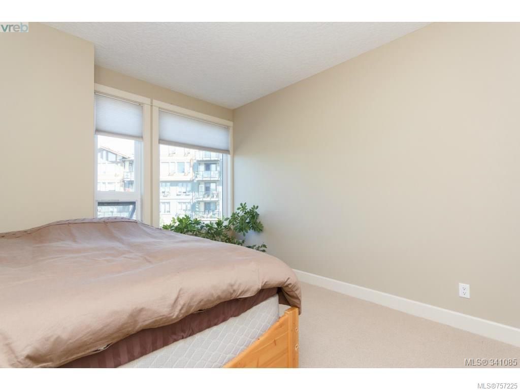 listing image 16045947878097834896