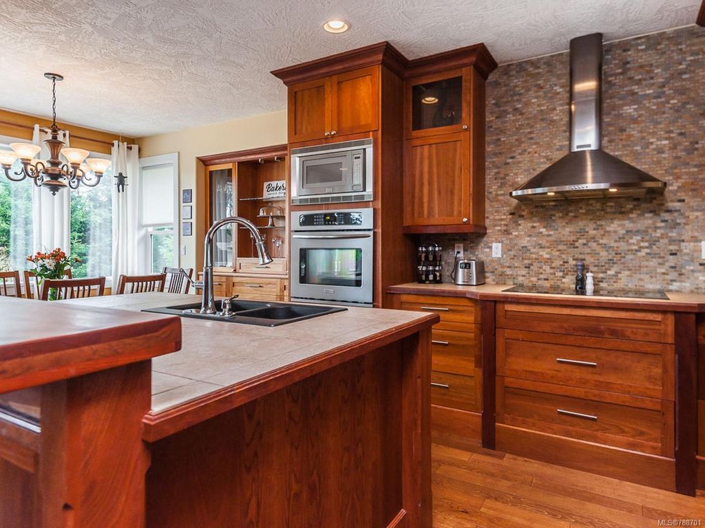listing image 16047116835511066316