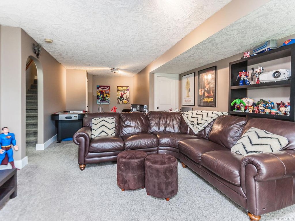 listing image 16046979439825837728