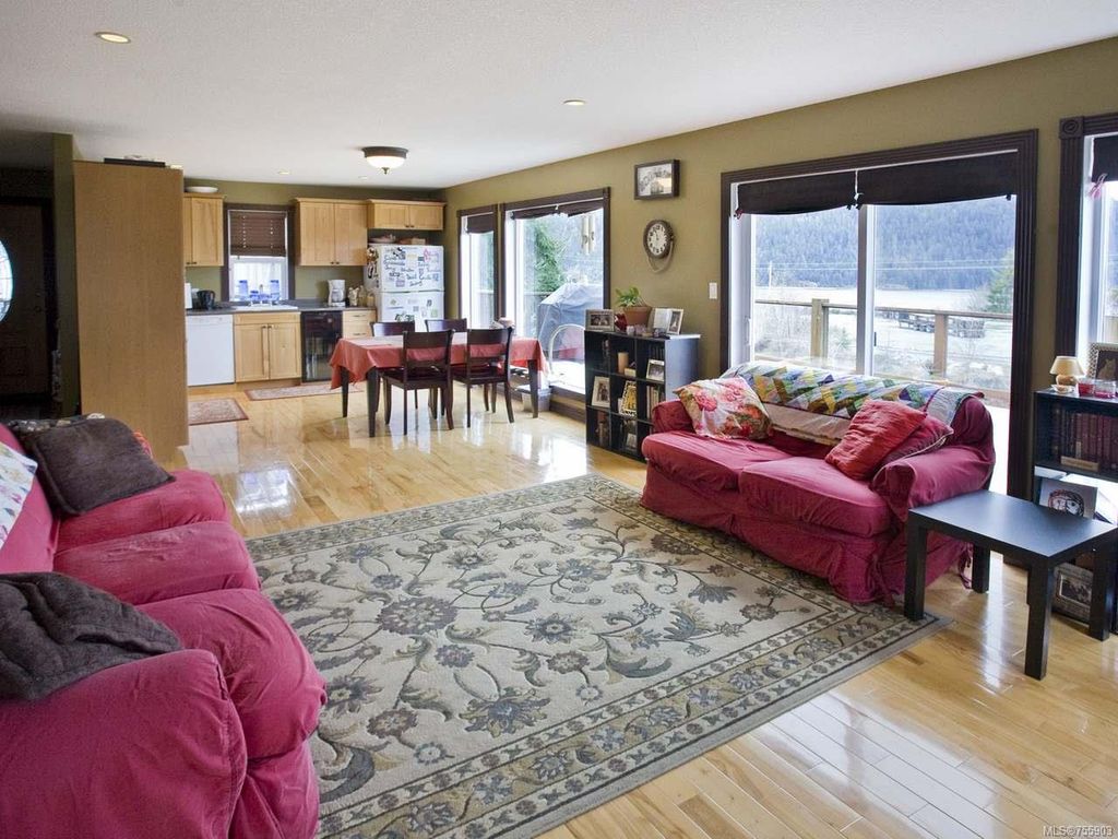 listing image 16045412440199824647