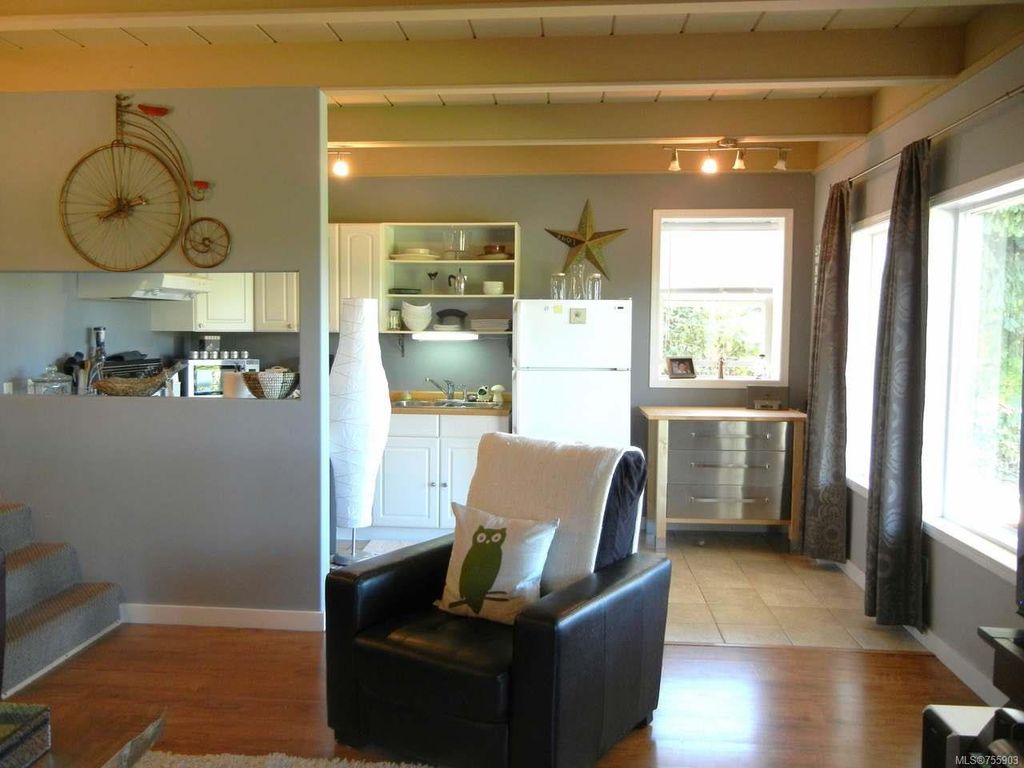 listing image 16047510543821835991