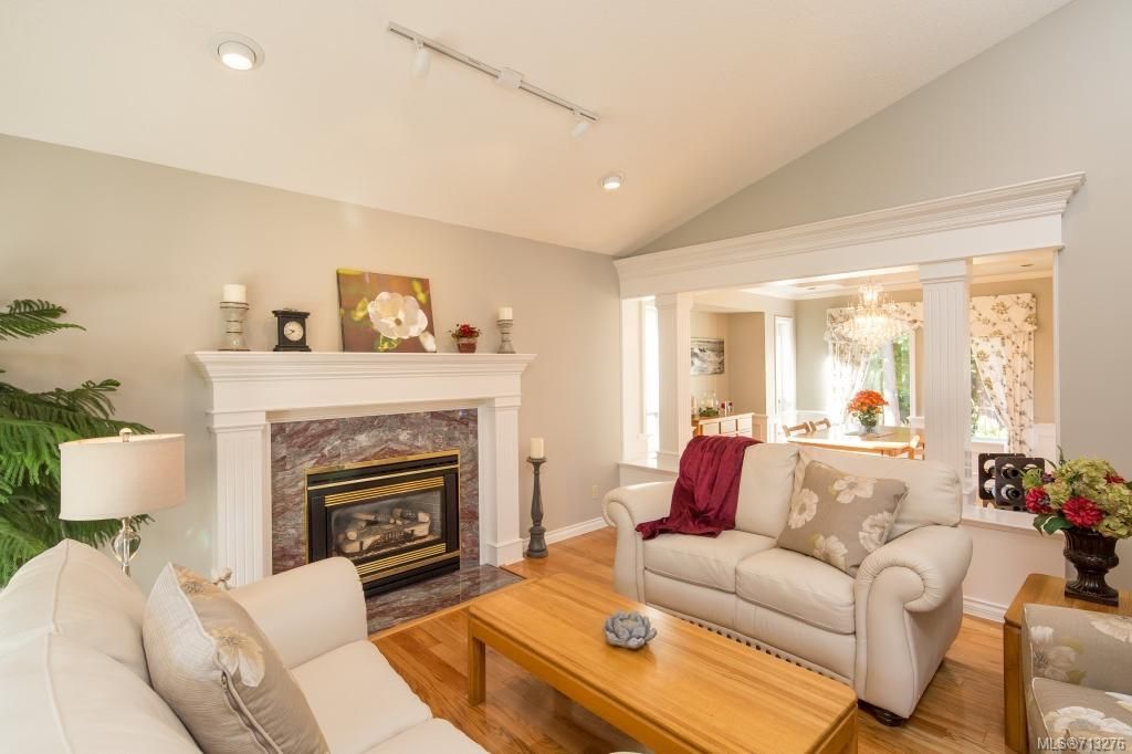 listing image 16040633026460693086