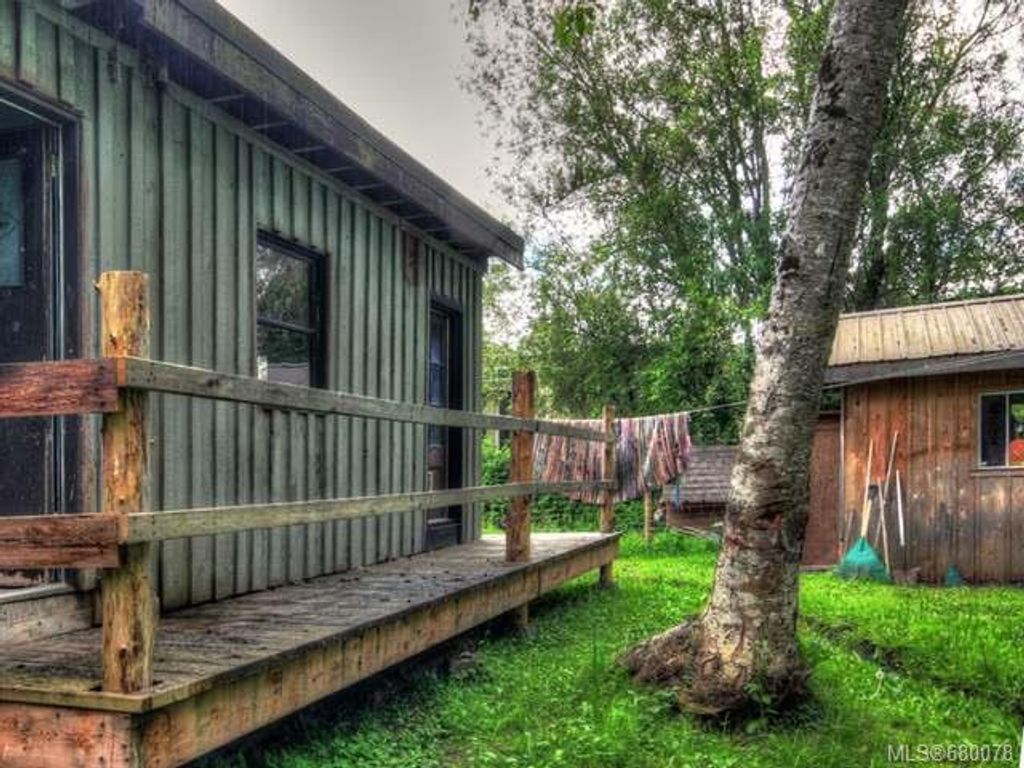 listing image 16042135772459758047