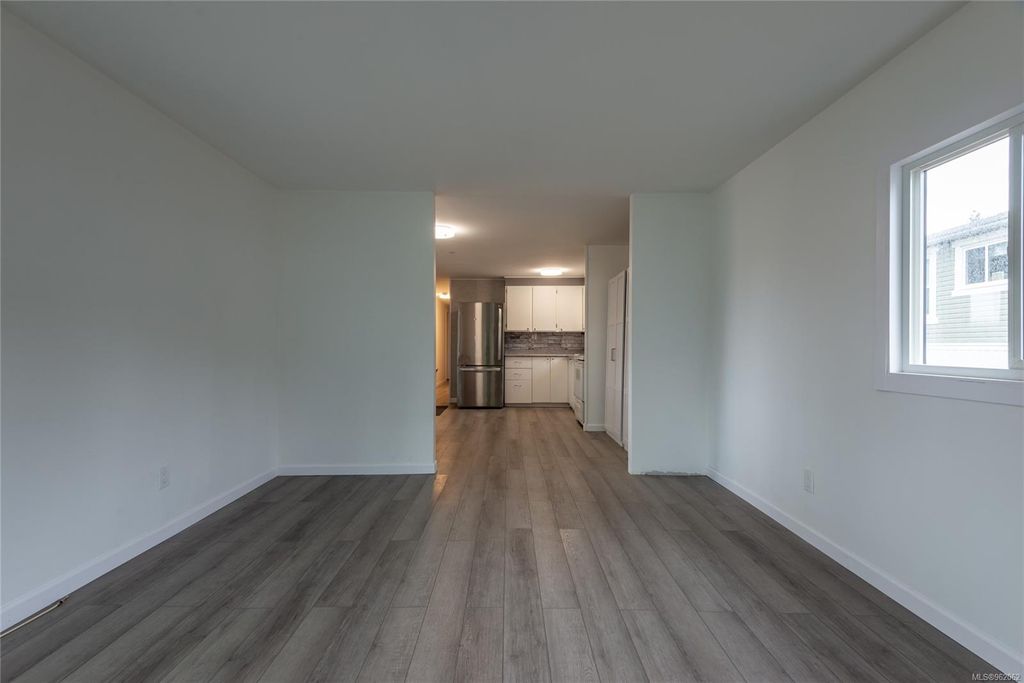 listing image 16040673324478065098