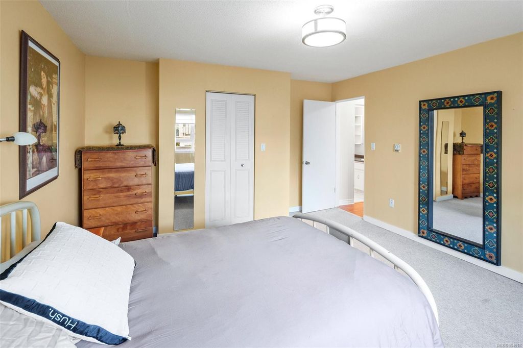 listing image 16040983518117457258