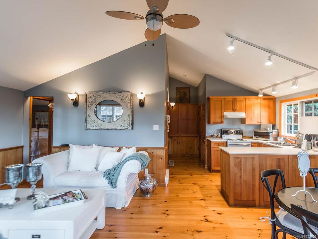 listing image 16045856296832347436