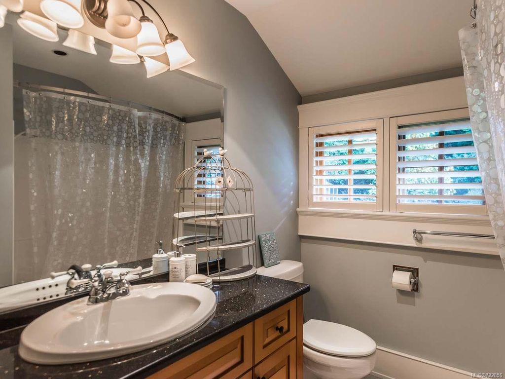 listing image 16045641232483680895