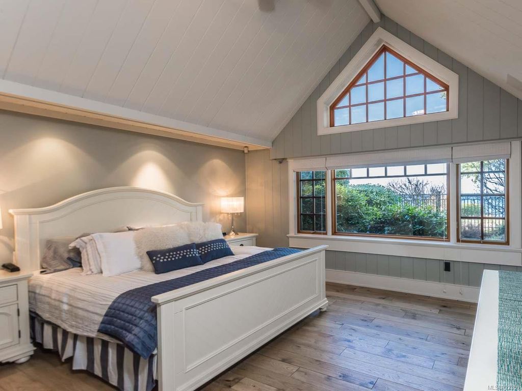 listing image 16041637912557134633