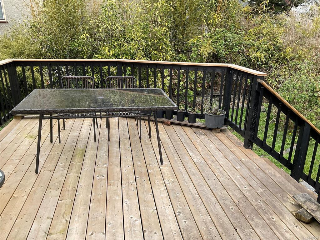 listing image 16041267613315864811