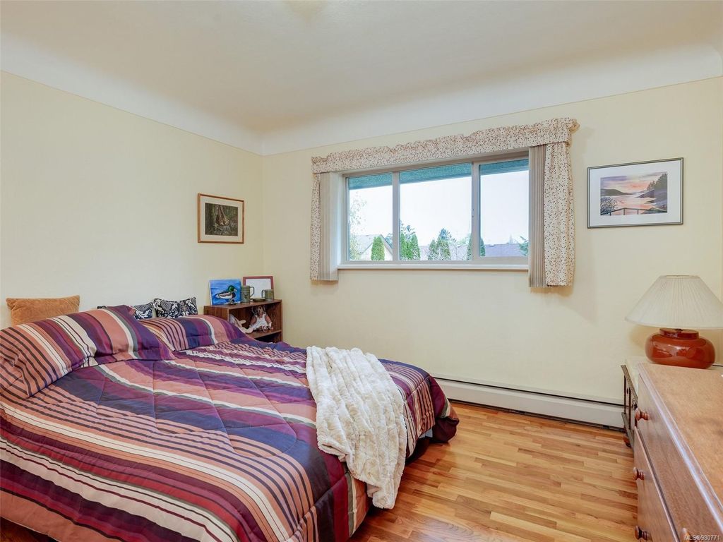 listing image 16047304641158700310