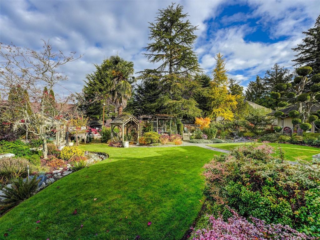 listing image 16045035963401060518