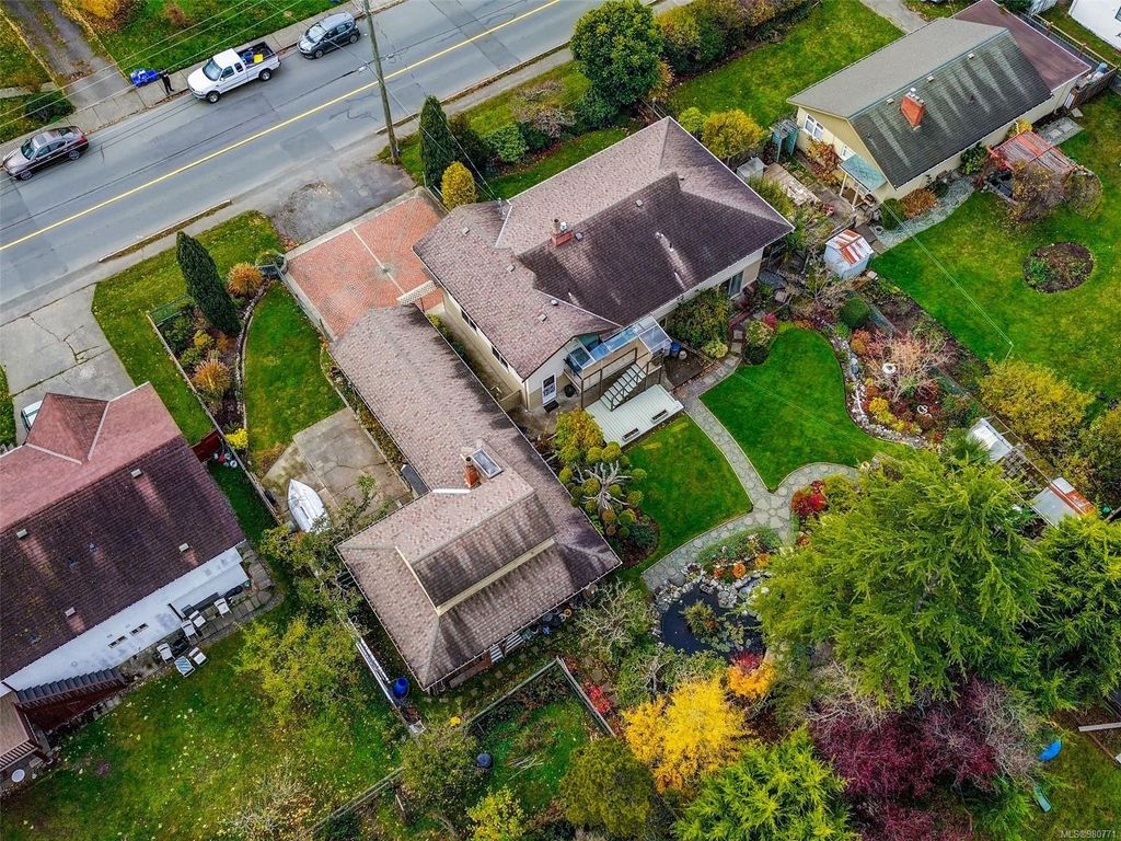 listing image 16045524475812005947