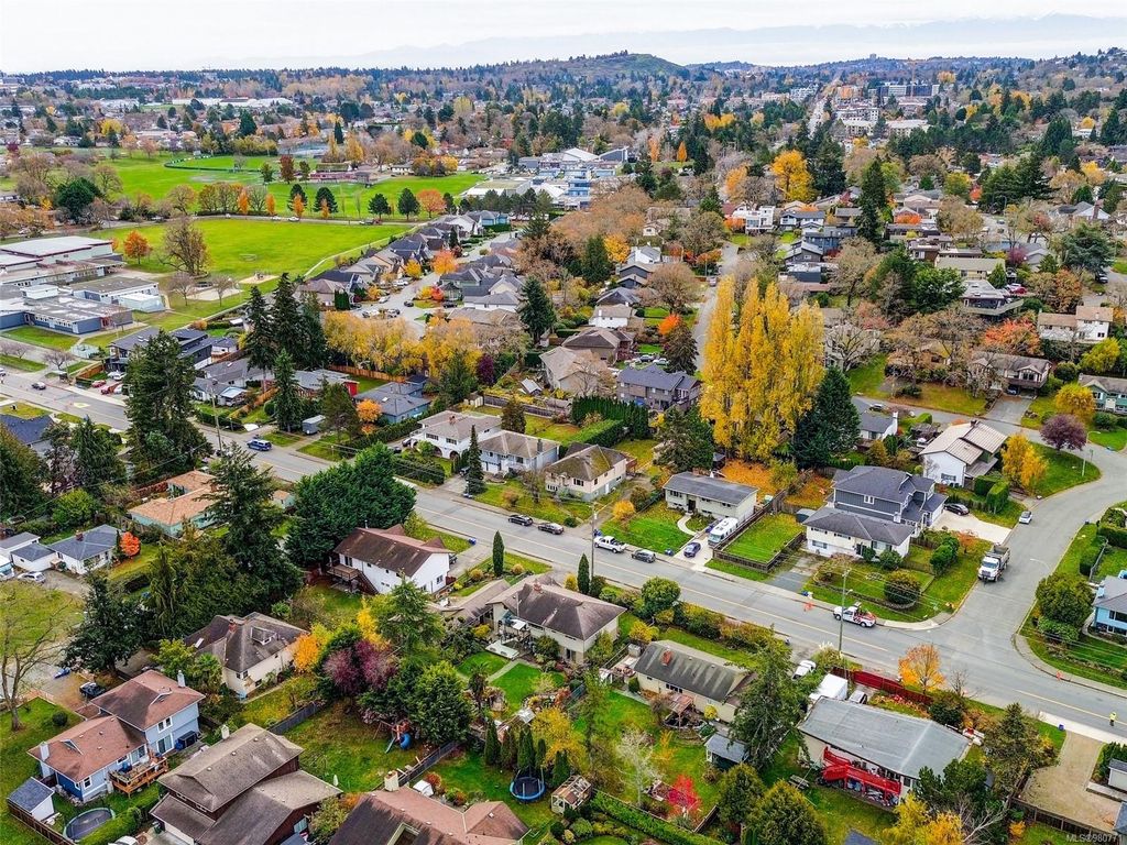 listing image 16046425220953250684