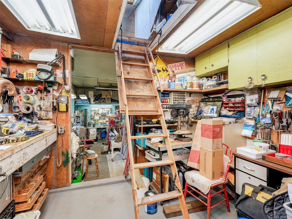 listing image 16040623336433762961