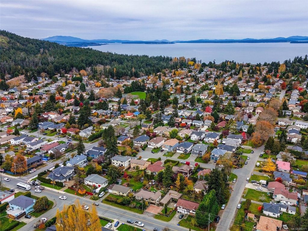 listing image 16045193180442370984