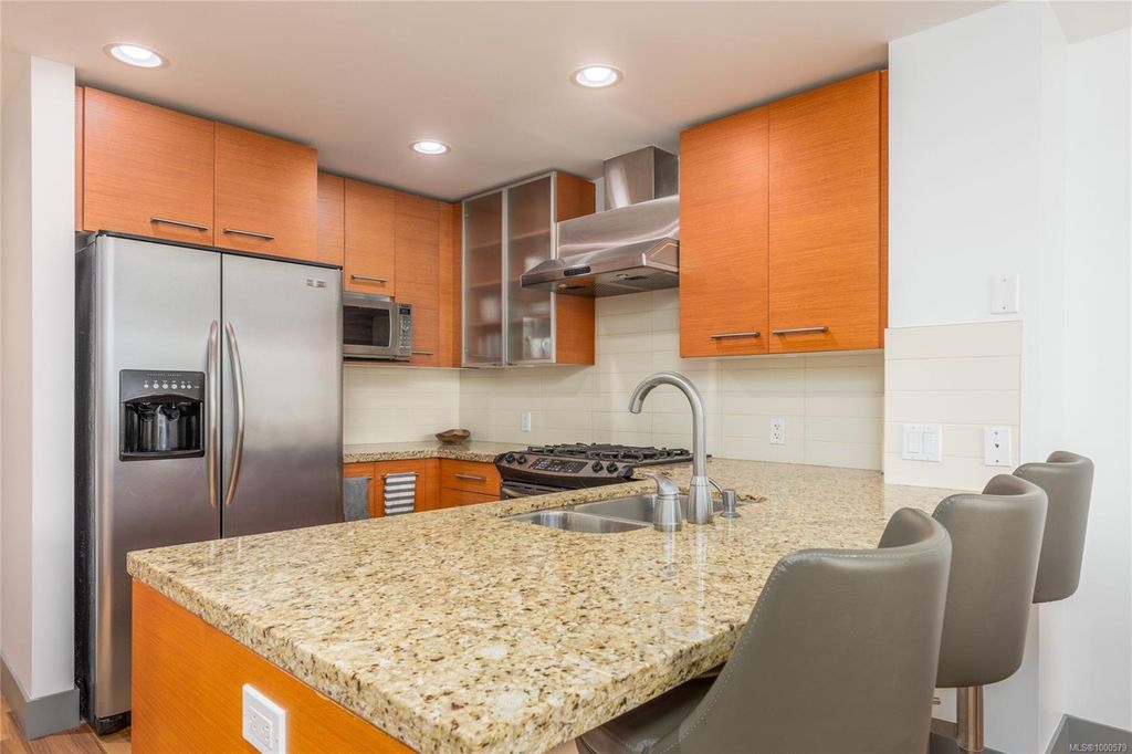 listing image 16042310909804364580