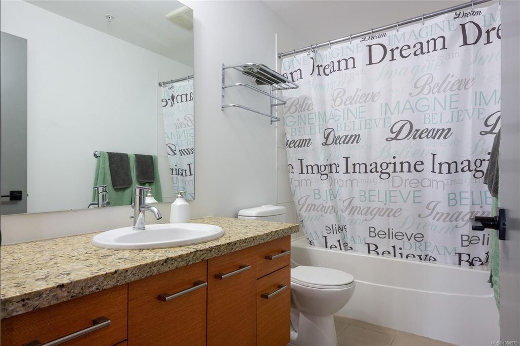 listing image 16043725599323640975