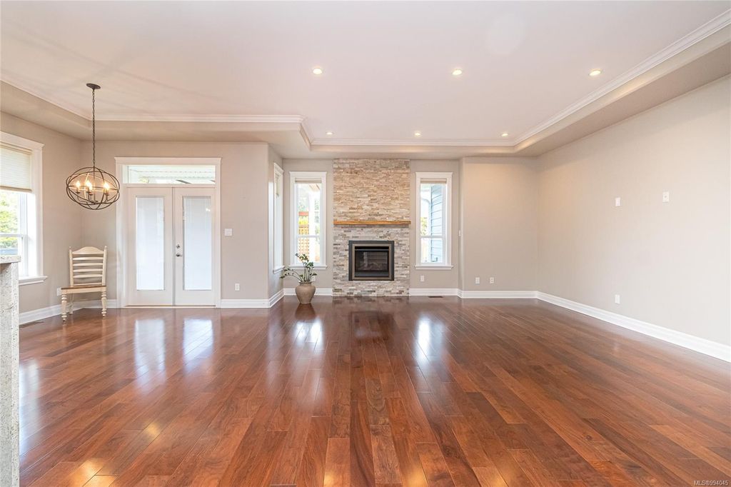 listing image 16045091263938893994