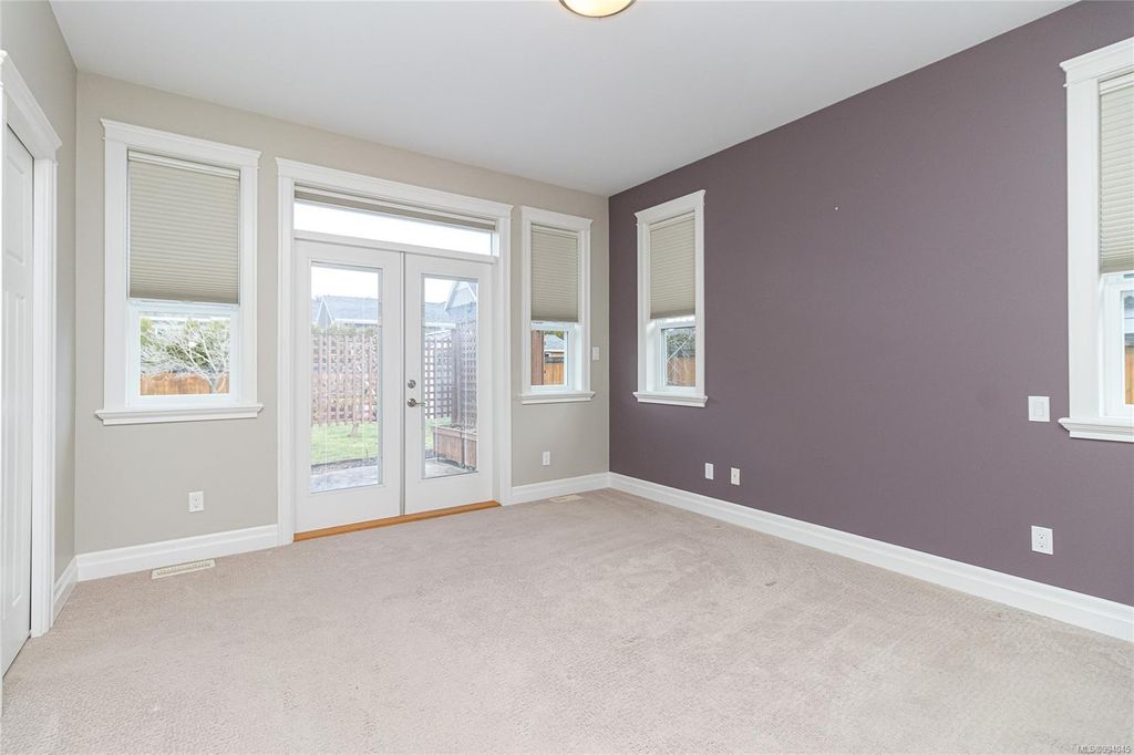 listing image 16047003534893281206