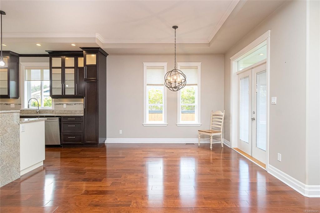 listing image 16046806027968078013