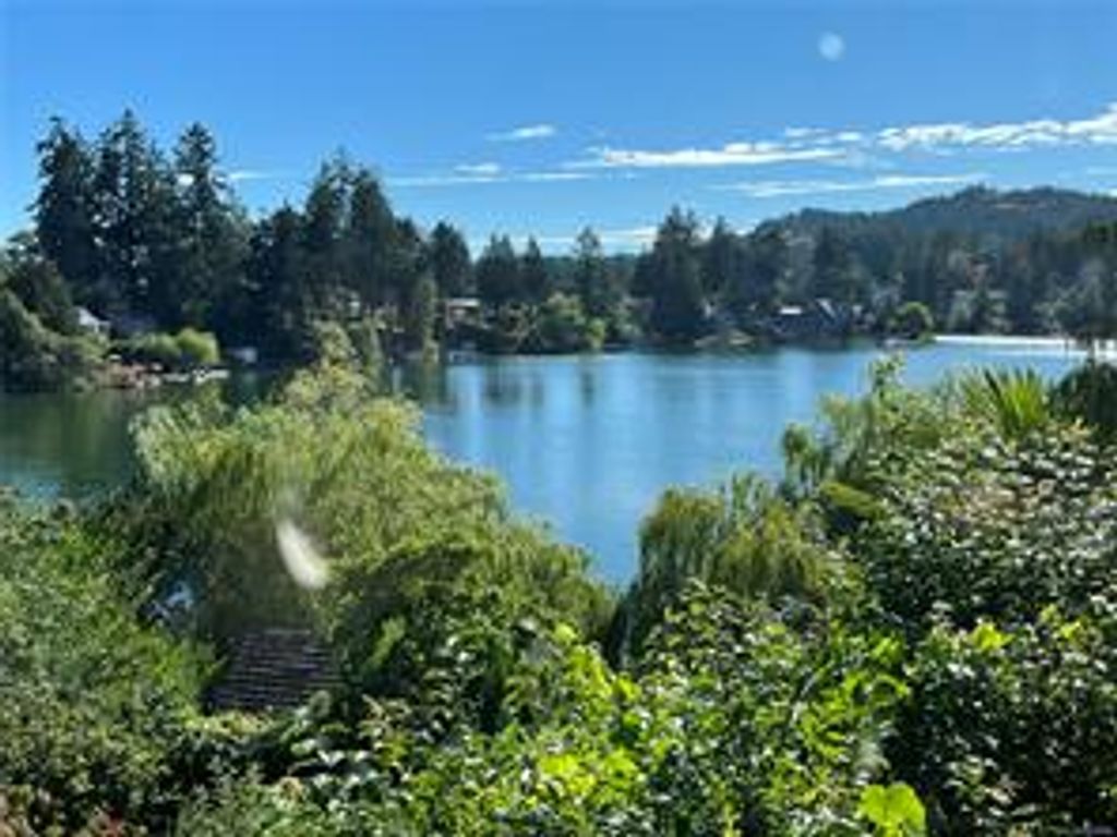 listing image 16045936901920938549