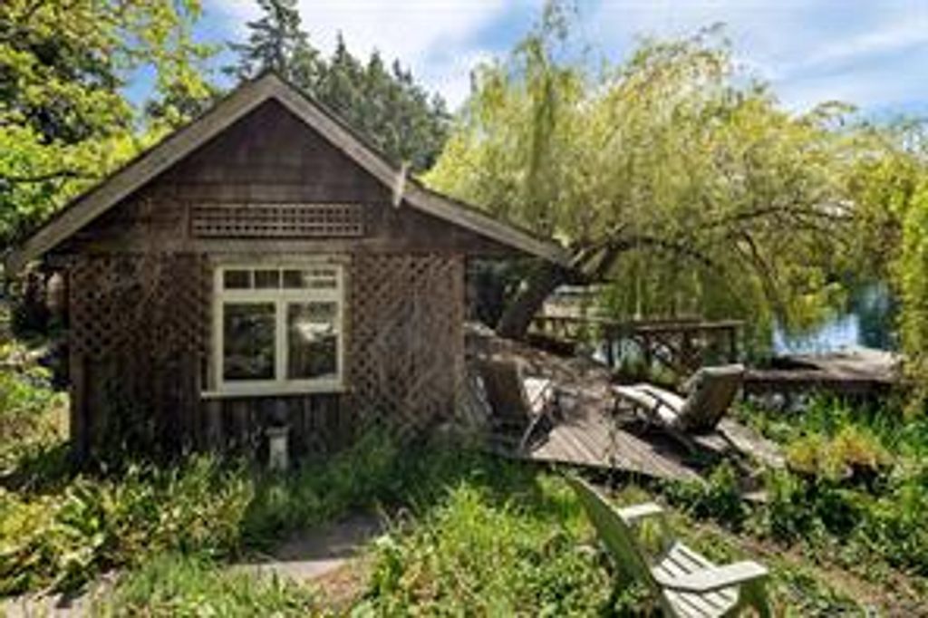 listing image 16041098368417649576