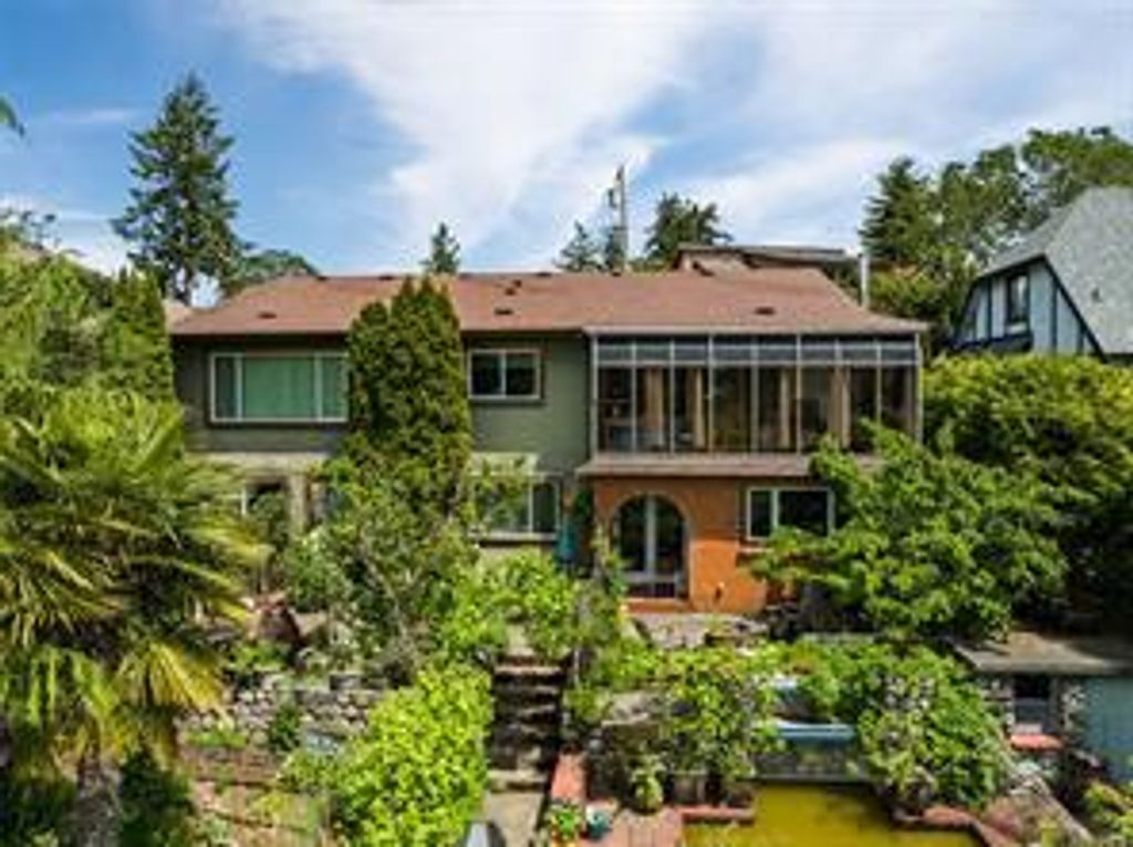 listing image 16042142955592322369