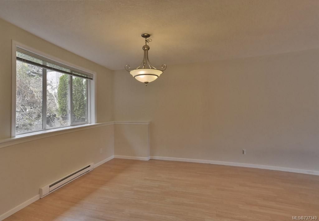 listing image 16043452942344747791