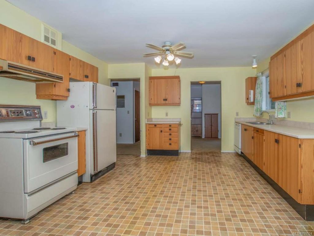 listing image 16044597863477543256