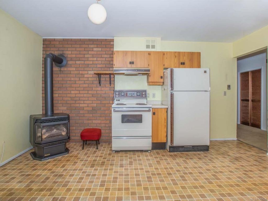 listing image 16047918704796501256