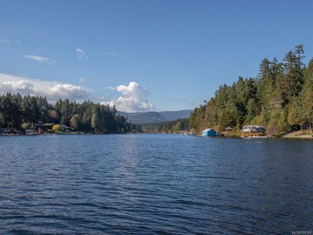 listing image 16049104783685322297