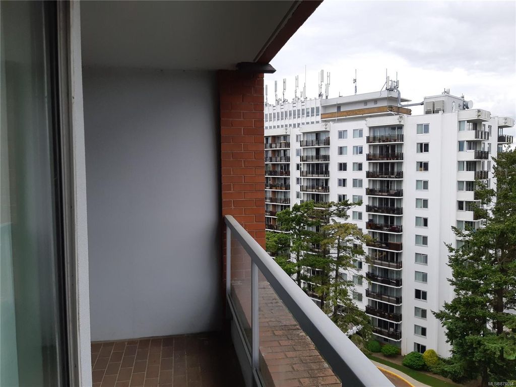 listing image 16044143489335