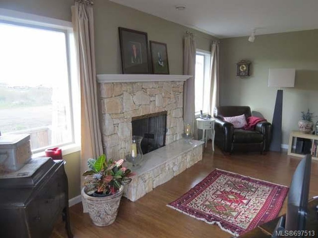 listing image 16046710037521218123