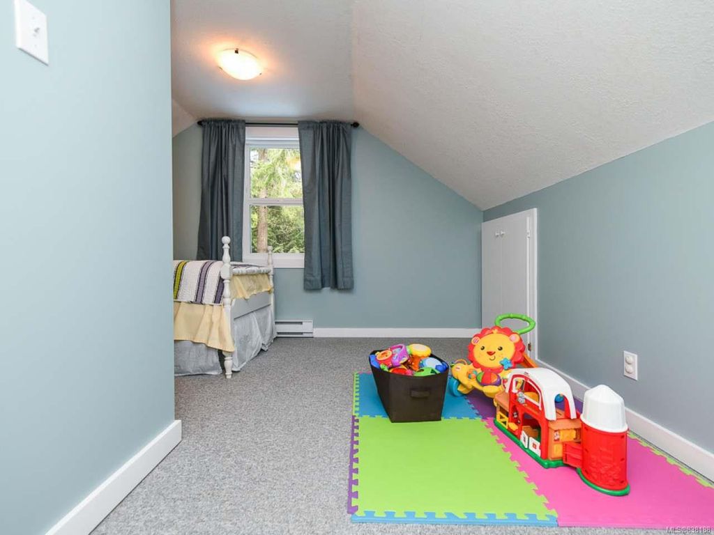 listing image 16044447707778402867